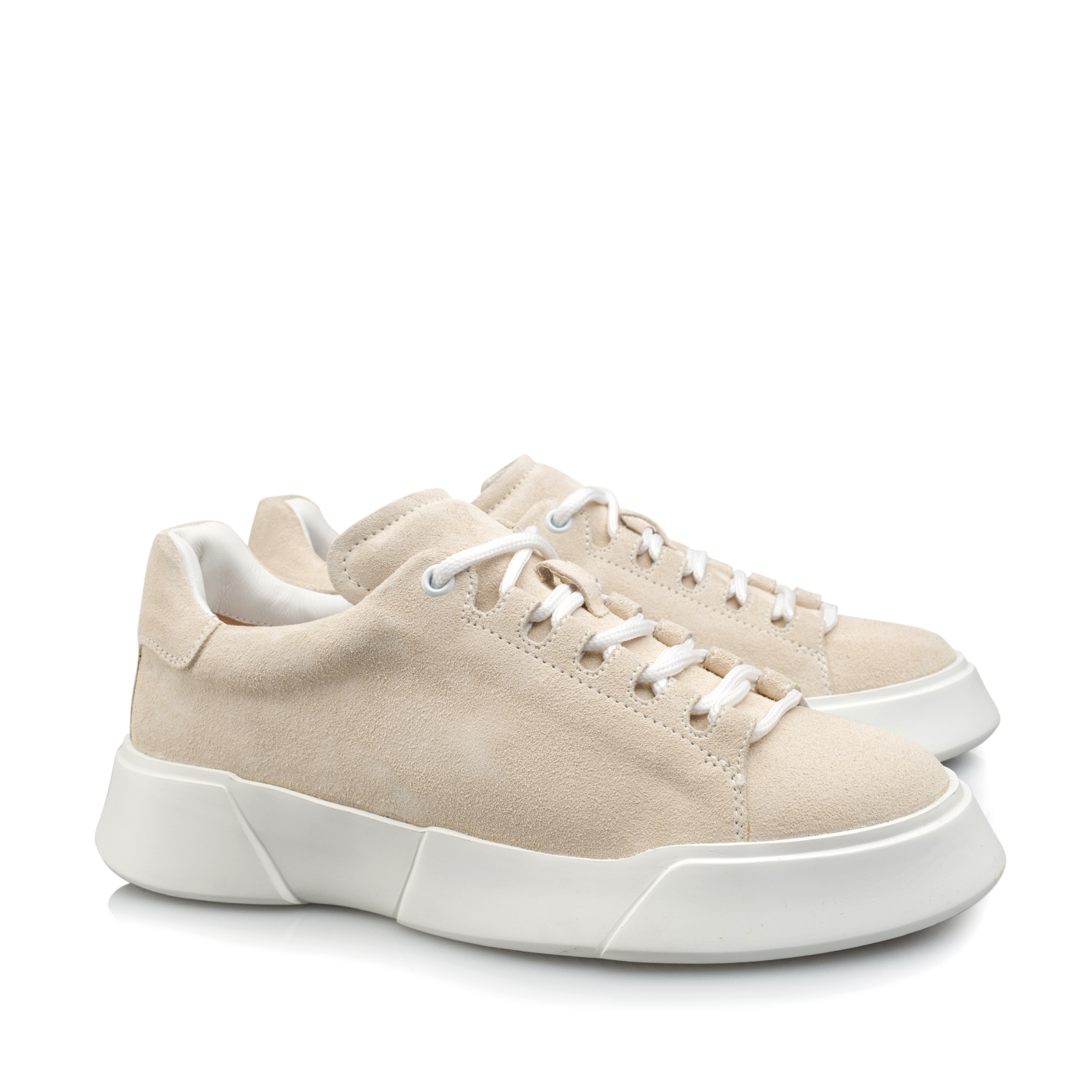 NEW LIONA A244